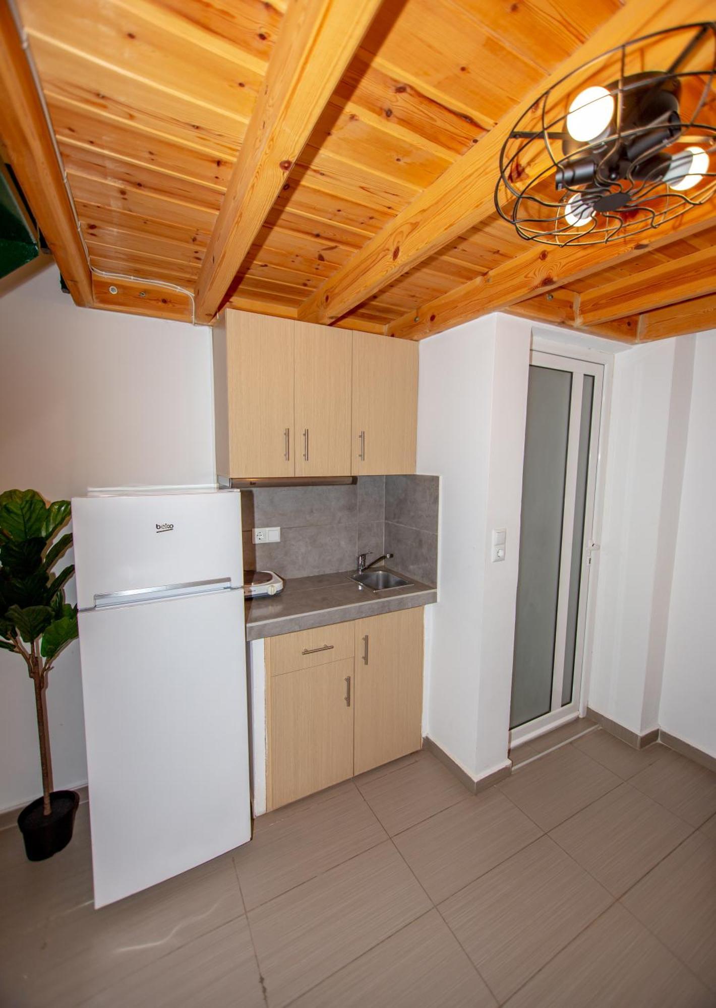 Sophia Seaview Suites & Restaurant Vrasná Екстериор снимка