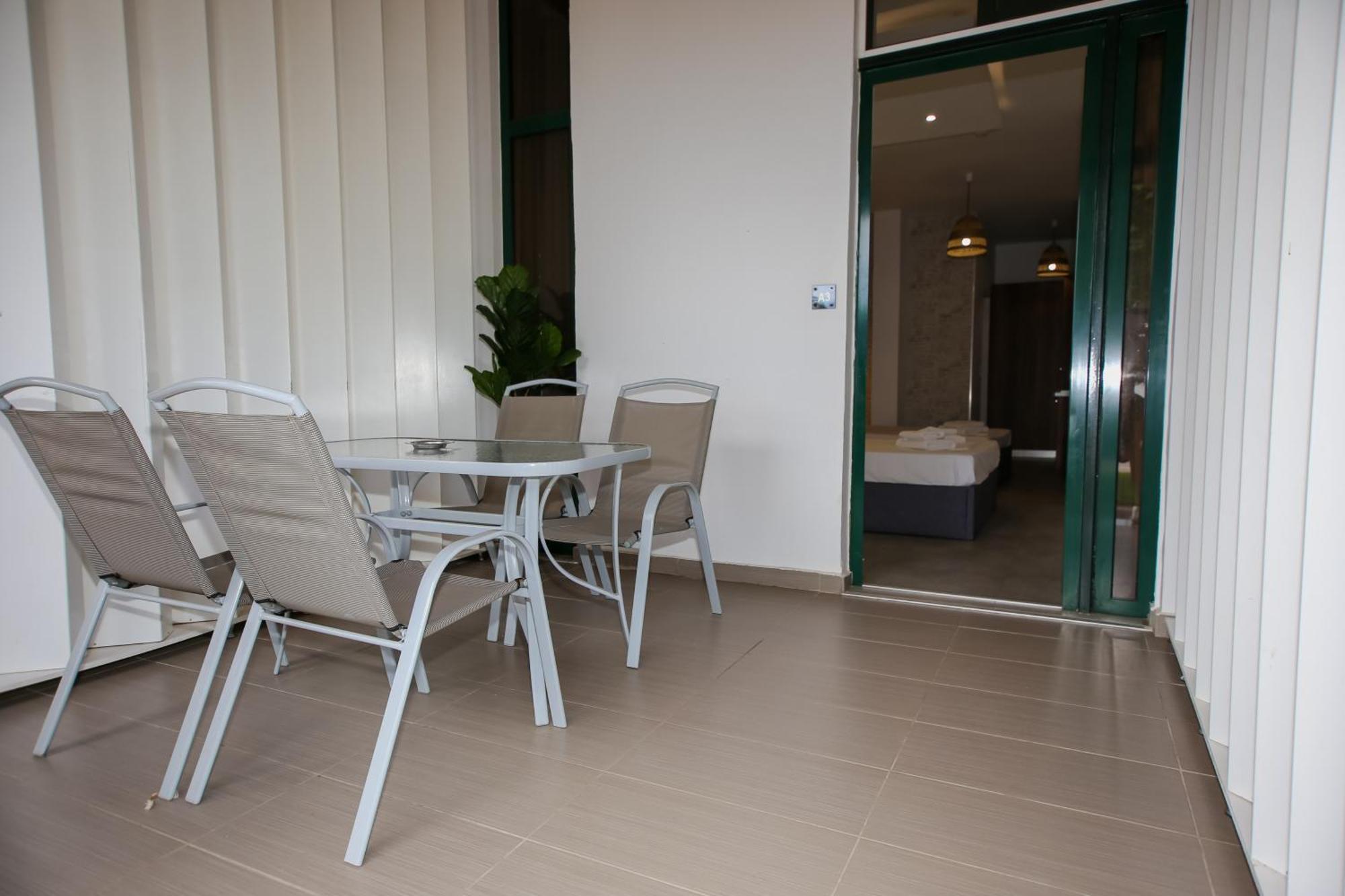 Sophia Seaview Suites & Restaurant Vrasná Екстериор снимка