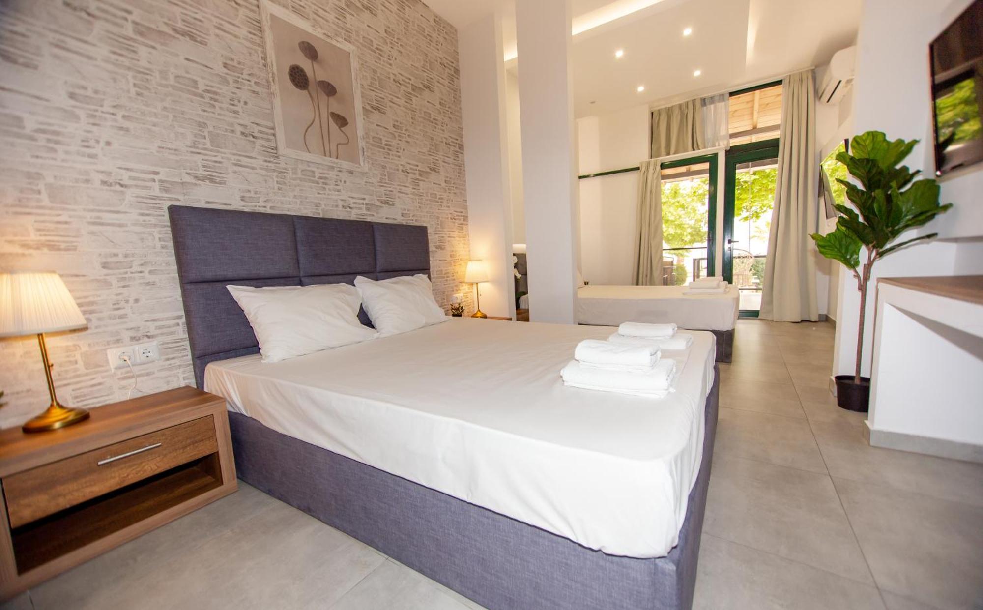 Sophia Seaview Suites & Restaurant Vrasná Екстериор снимка